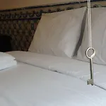 Hostel Wot New Lisbon Social *