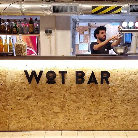 Wot New Social * Lissabon