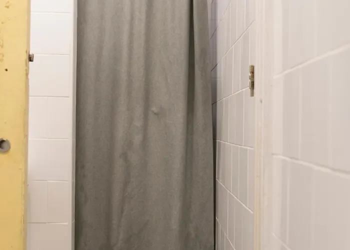 Wot New Lisbon Social Hostel *