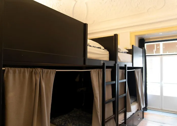 Hostel Wot New Lisbon Social *